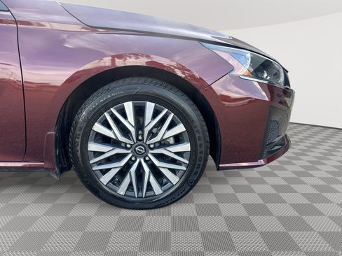 Used 2023 Nissan Altima 2.5 SV w/ SV Premium Package AWD/4WD image 31