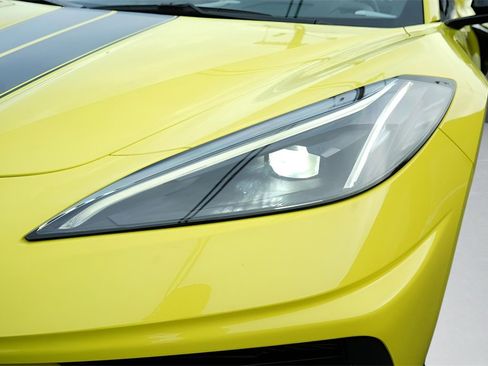 Used 2022 Chevrolet Corvette Stingray Premium Cpe image 11