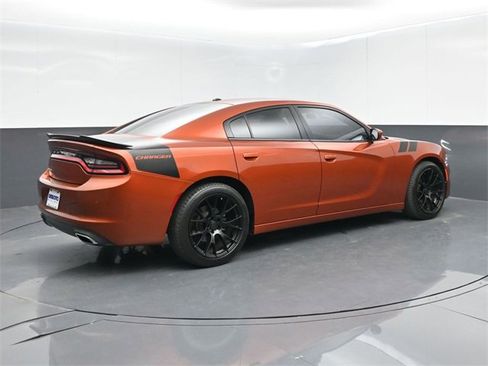 Used 2020 Dodge Charger SXT image 8