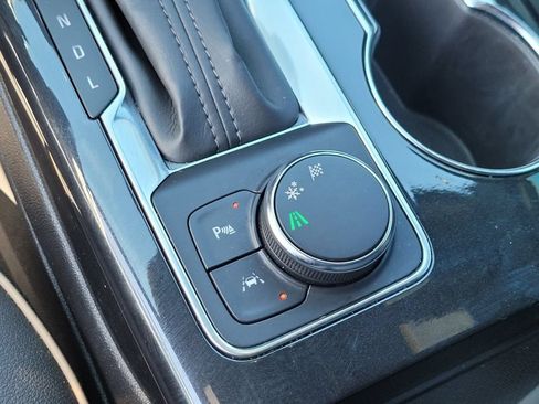 Used 2024 Chevrolet Blazer Premier FWD image 22