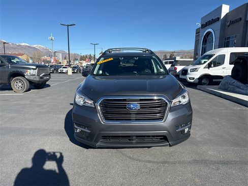 Used 2022 Subaru Ascent Limited w/ Technology Package image 5