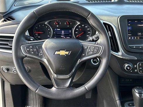Used 2020 Chevrolet Equinox LT image 19