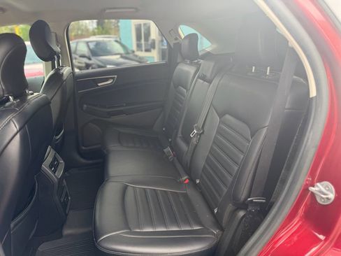 Used 2019 Ford Edge SEL w/ Equipment Group 201A AWD/4WD image 9