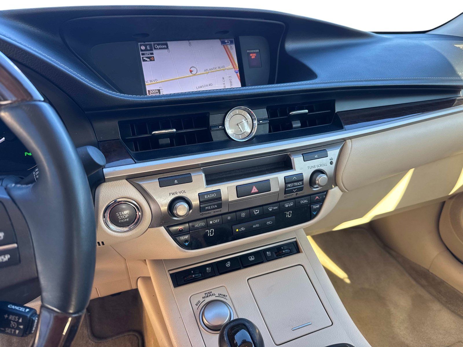 Used 2015 Lexus ES 350 w/ Luxury Package FWD image 24