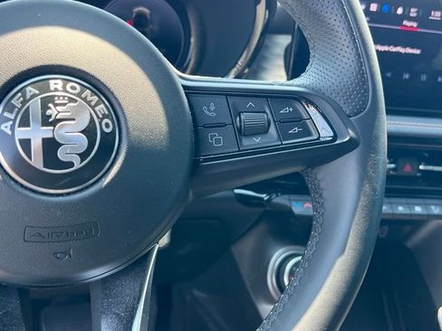 Used 2024 Alfa Romeo Tonale Ti w/ Active Assist Package AWD/4WD image 20
