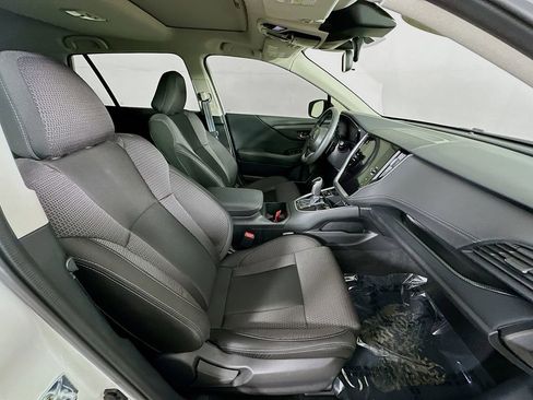 Used 2025 Subaru Outback Premium AWD/4WD image 35
