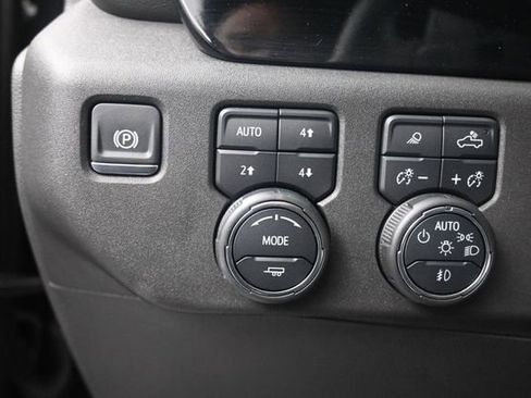 Used 2024 Chevrolet Silverado 1500 LT Trail Boss w/ LT Trail Boss Premium Package AWD/4WD image 14