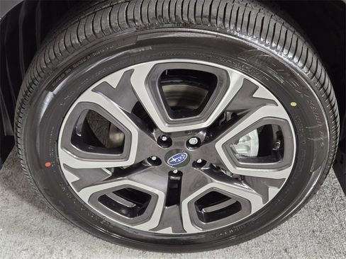 New 2025 Subaru Ascent Touring w/ Popular Package #2 image 6