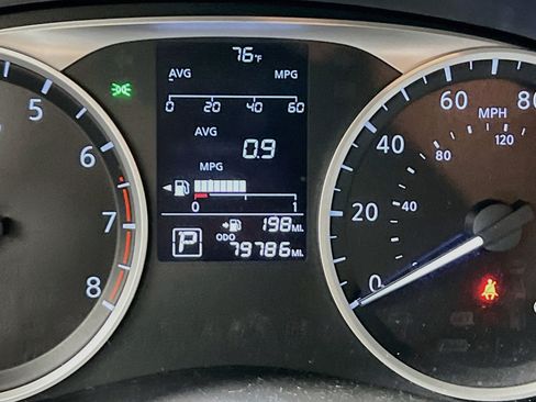 Used 2022 Nissan Kicks S FWD image 22