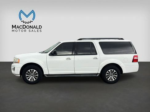 Used 2017 Ford Expedition EL XLT w/ Equipment Group 202A RWD image 4