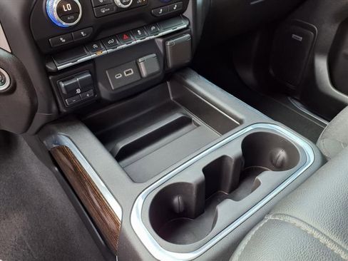 Used 2021 GMC Sierra 1500 Elevation w/ Preferred Package image 13