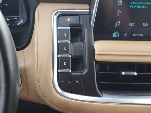 Used 2024 Chevrolet Tahoe Premier RWD image 27