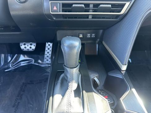 Certified 2025 Toyota Camry SE FWD image 27