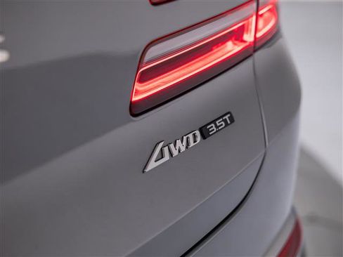 New 2026 Genesis GV80 3.5T Prestige image 17