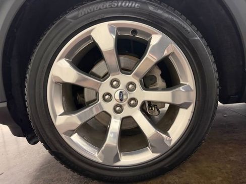 Used 2020 Ford Explorer Platinum w/ Premium Technology Package AWD/4WD image 10