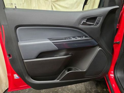 Used 2019 Chevrolet Colorado Z71 image 14