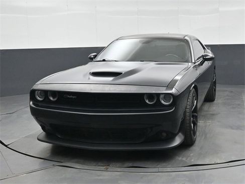 Used 2018 Dodge Challenger T/A image 8