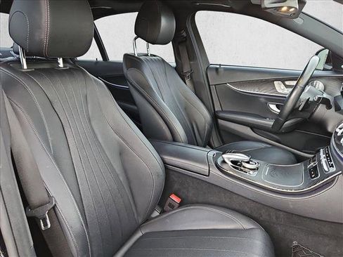 Used 2019 Mercedes-Benz E 300 image 18