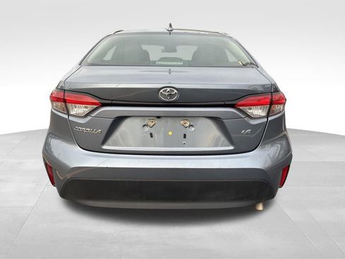 Used 2023 Toyota Corolla LE FWD image 4