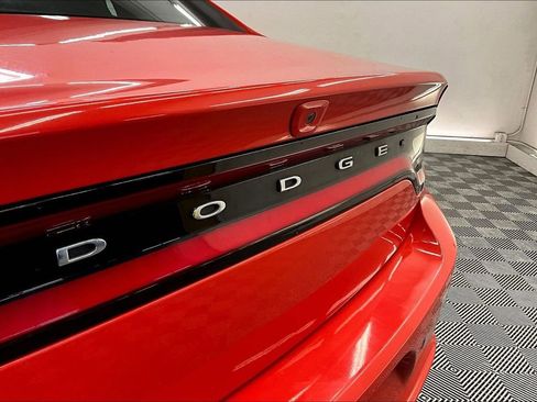 Used 2022 Dodge Charger SXT RWD image 7