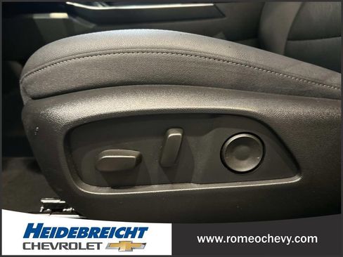 Certified 2025 Chevrolet Equinox LT w/ Convenience Package II image 13