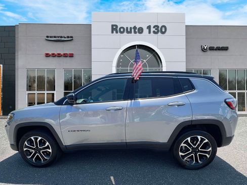 Used 2023 Jeep Compass Limited AWD/4WD image 5