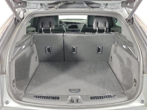 Used 2023 Cadillac XT4 Sport AWD/4WD image 9