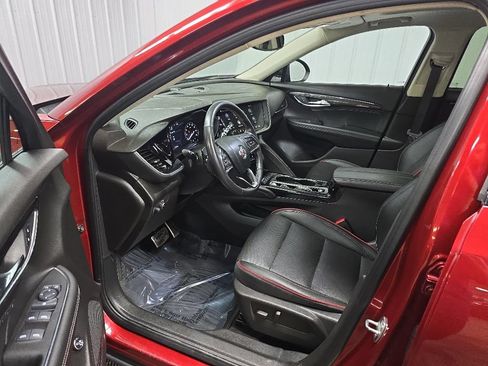 Used 2022 Buick Envision Essence w/ Sport Touring Package AWD/4WD image 29
