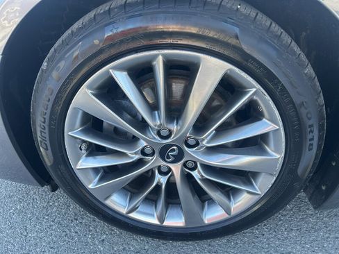 Used 2018 INFINITI Q50 Luxe w/ Essential Package (3.0T Luxe) image 7