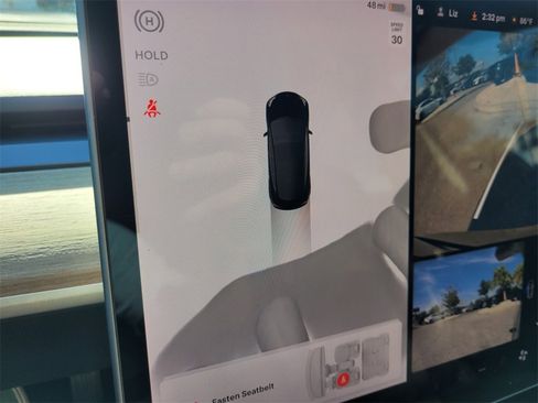 Used 2023 Tesla Model 3 Standard Range image 31