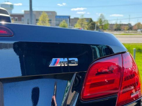 Used 2011 BMW M3 Convertible RWD image 15