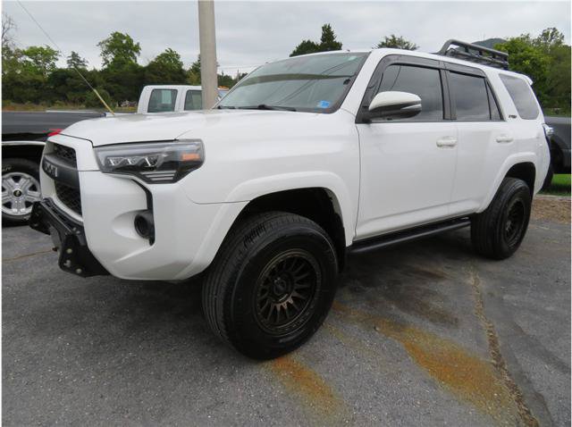 Used 2018 Toyota 4Runner SR5 Premium AWD/4WD image 1