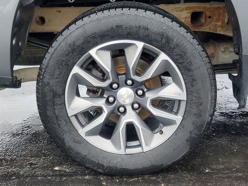 Used 2021 Chevrolet Silverado 1500 LT image 6