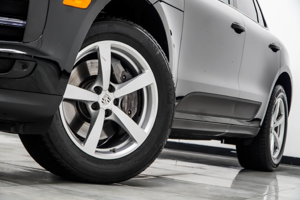 Used 2021 Porsche Macan AWD/4WD image 7