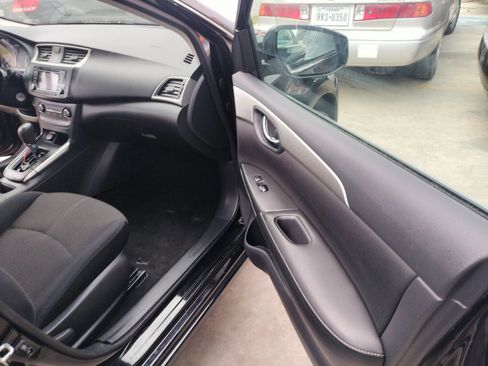 Used 2018 Nissan Sentra S FWD image 5