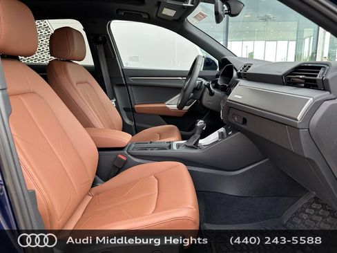 Used 2025 Audi Q3 2.0T Premium w/ Convenience Plus Package AWD/4WD image 16