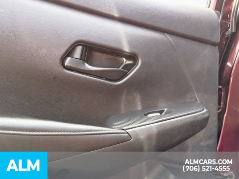 Used 2024 Nissan Sentra SV FWD image 12