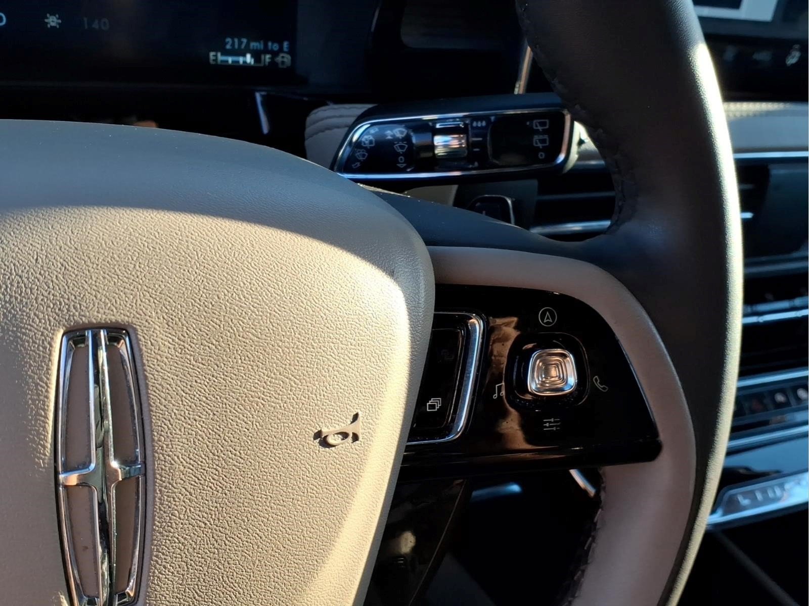 Certified 2023 Lincoln Corsair FWD image 20