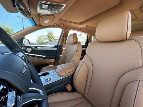 New 2026 Genesis GV80 2.5T Advanced image 11