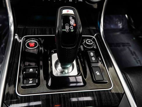 Used 2020 Jaguar XE S image 17