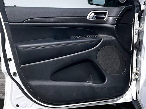 Certified 2018 Jeep Grand Cherokee Laredo image 13