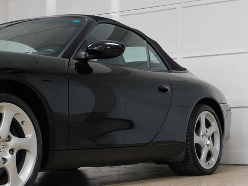 Used 2004 Porsche 911 Carrera RWD image 30
