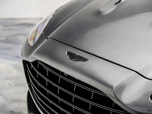 Used 2023 Aston Martin DBX 707 image 31