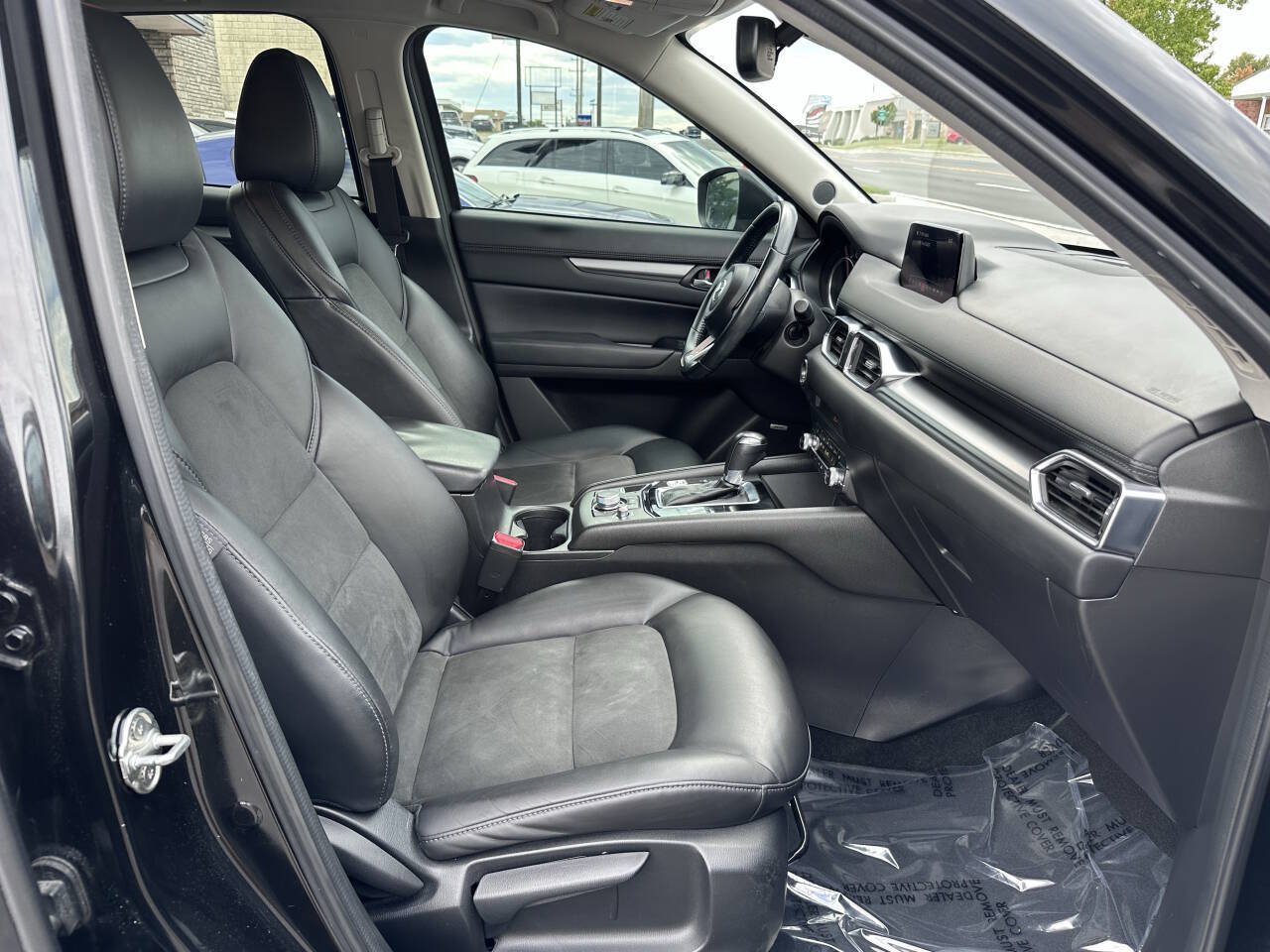 Used 2020 MAZDA CX-5 Touring FWD image 9