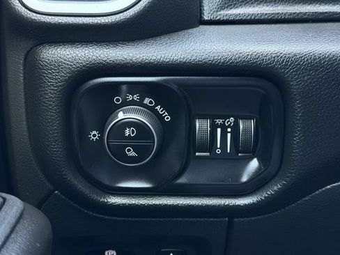 Used 2025 RAM 1500 Lone Star AWD/4WD image 22