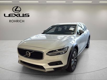 Used 2022 Volvo V90 B6 Cross Country