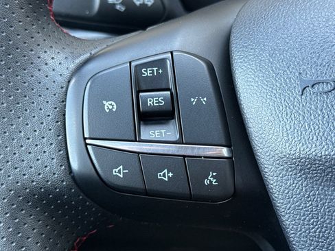 Used 2025 Ford Escape ST-Line FWD image 35