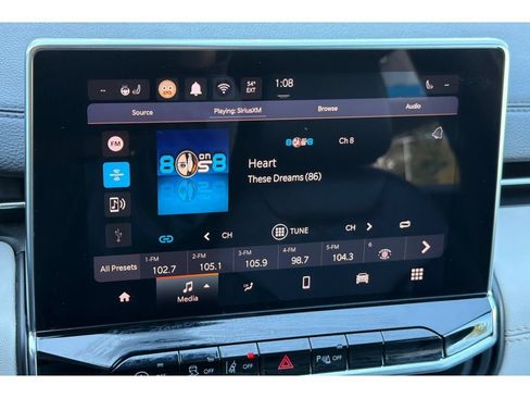 Used 2025 Jeep Compass Limited AWD/4WD image 18