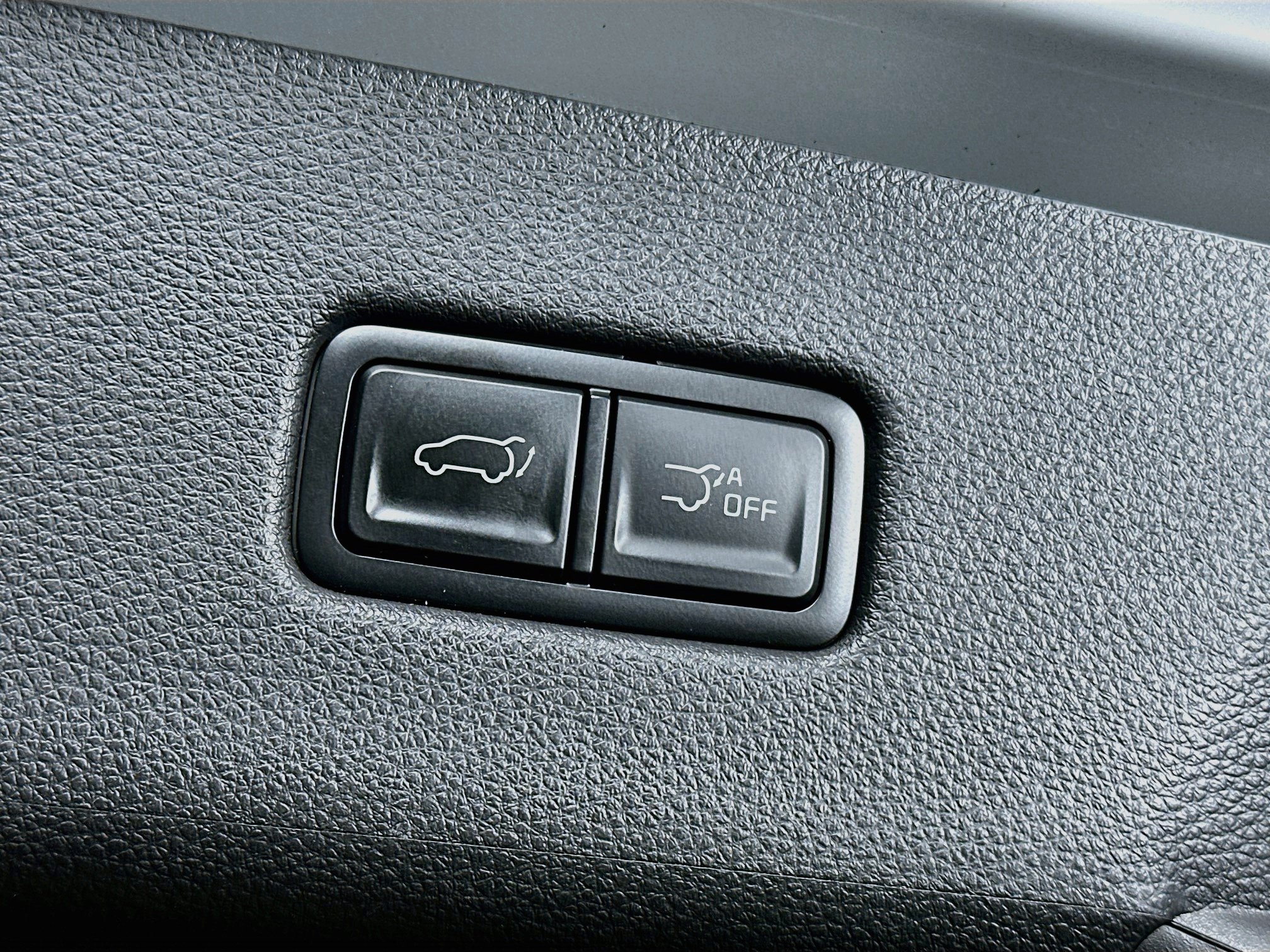 Used 2024 Kia Carnival SX FWD image 30