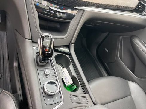 Used 2020 Cadillac XT6 Premium Luxury FWD image 35
